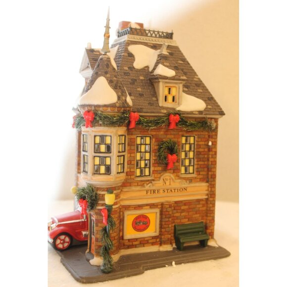 Dept 56 Profiles - Main Street Memories - Fire Station No 1 - State Farm - Picture 4 of 8